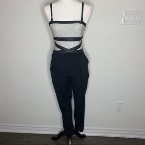 Jumpsuit with removable straps
